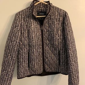 Lands end women’s thinsulate jacket.